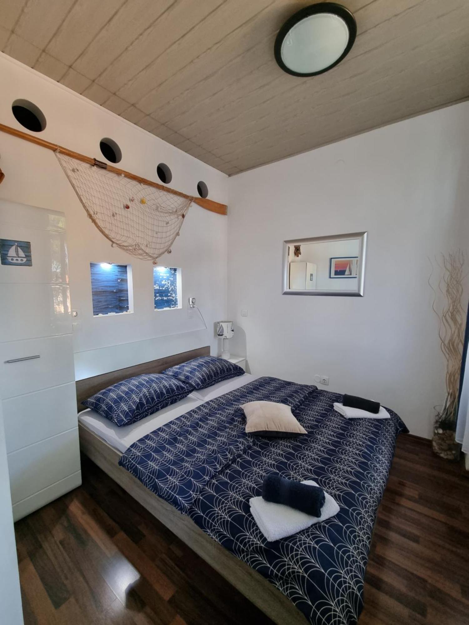 Subcastrum Apartments Pula Ngoại thất bức ảnh